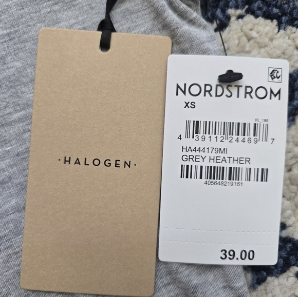 Halogen Gray Turtleneck Long Sleeve Top with Ruched Sleeves | Size XS | NWT - Picture 6 of 9